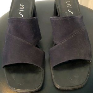 Unisa stretch slip on sandal. Size 7 1/2